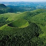 La Nichee Bed & Breakfast Rochefort-Montagne
